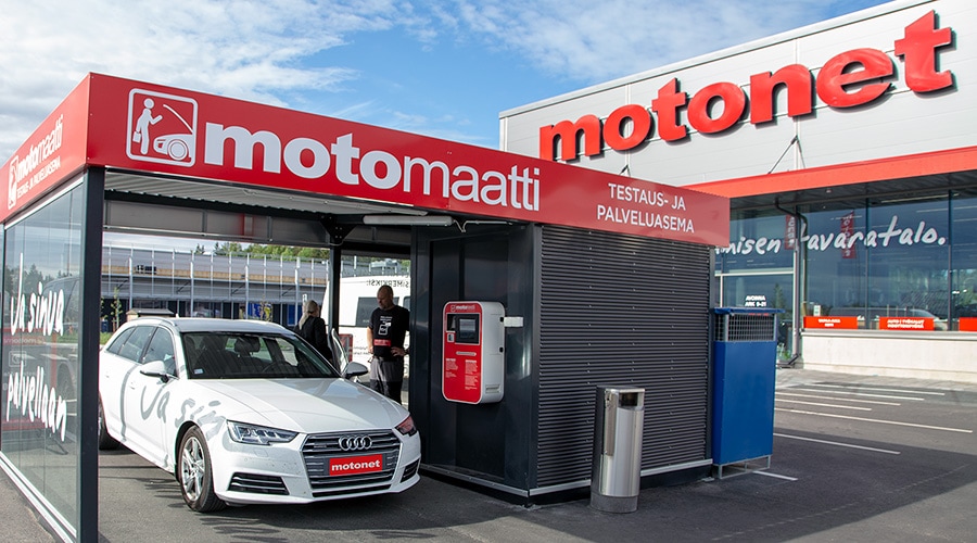Motonet also helps drivers with small repairs, and services with their Motomaatti service stations.